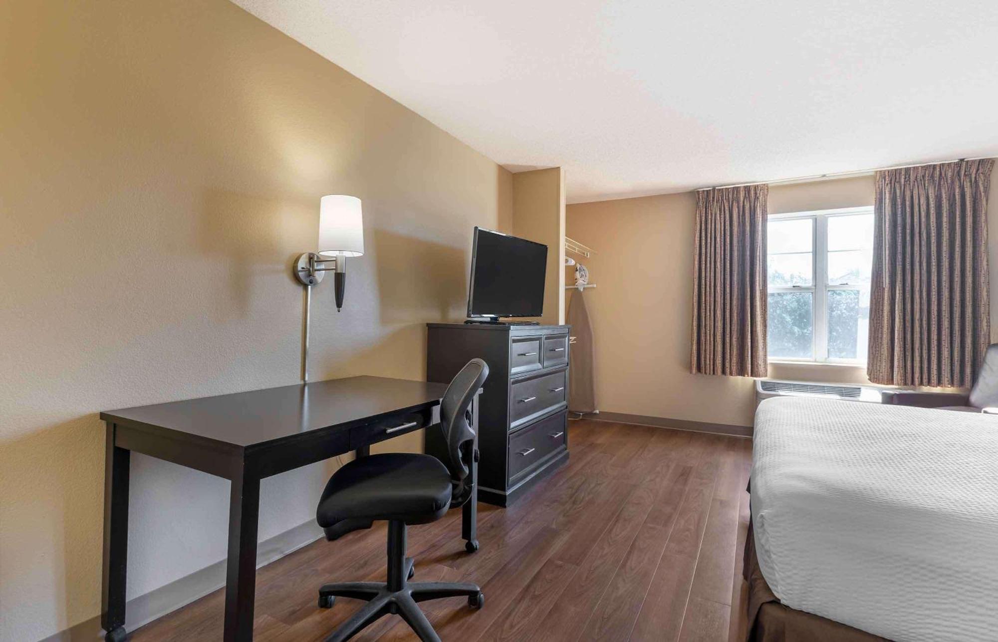 เอ็กซ์เทนด์ สเตย์ อเมริกา ซานโฮเซ อีเดนเวล นอร์ท Hotel ภายนอก รูปภาพ