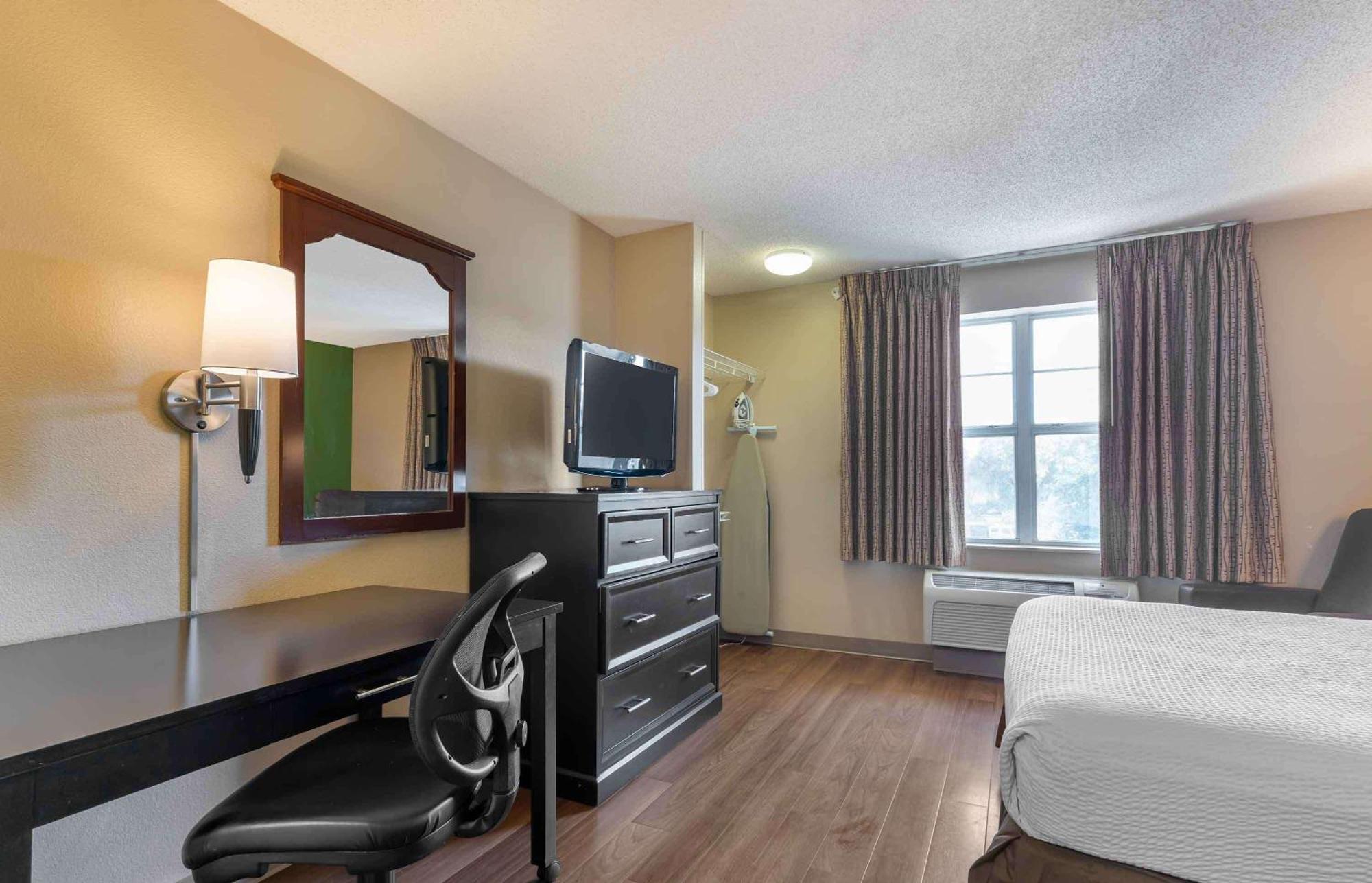 เอ็กซ์เทนด์ สเตย์ อเมริกา ซานโฮเซ อีเดนเวล นอร์ท Hotel ภายนอก รูปภาพ